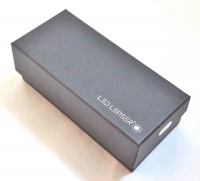 Led Lenser Taschenlampe M7 137 mm 193 g 220 lm 7,2 Wh Leuchtdauer 11 h Leuchtweite 240 m 4 AAA Batterien