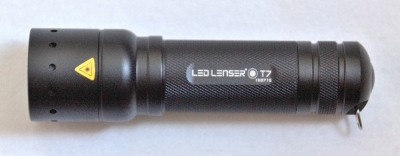 Led Lenser Taschenlampe T7 136,5 mm 198 g 200 lm 7,2 Wh Leuchtdauer 64 h Leuchtweite 210 m 4 AAA Batterien