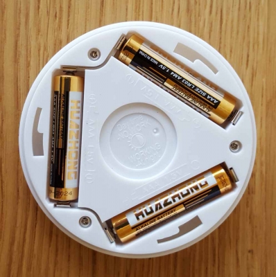 LED Spot Strahler 8 cm Nacht Kabinen Licht Bewegungs Sensor Akku Batterie Camping